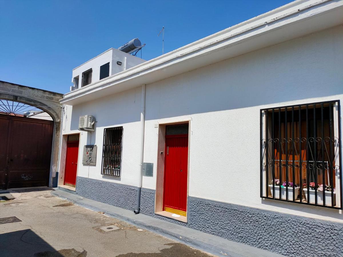 Casa Vacanza In Pieno Centro Storico Vicino Ostuni E La Riserva Di Torre Quaceto San Vito dei Normanni Exterior photo